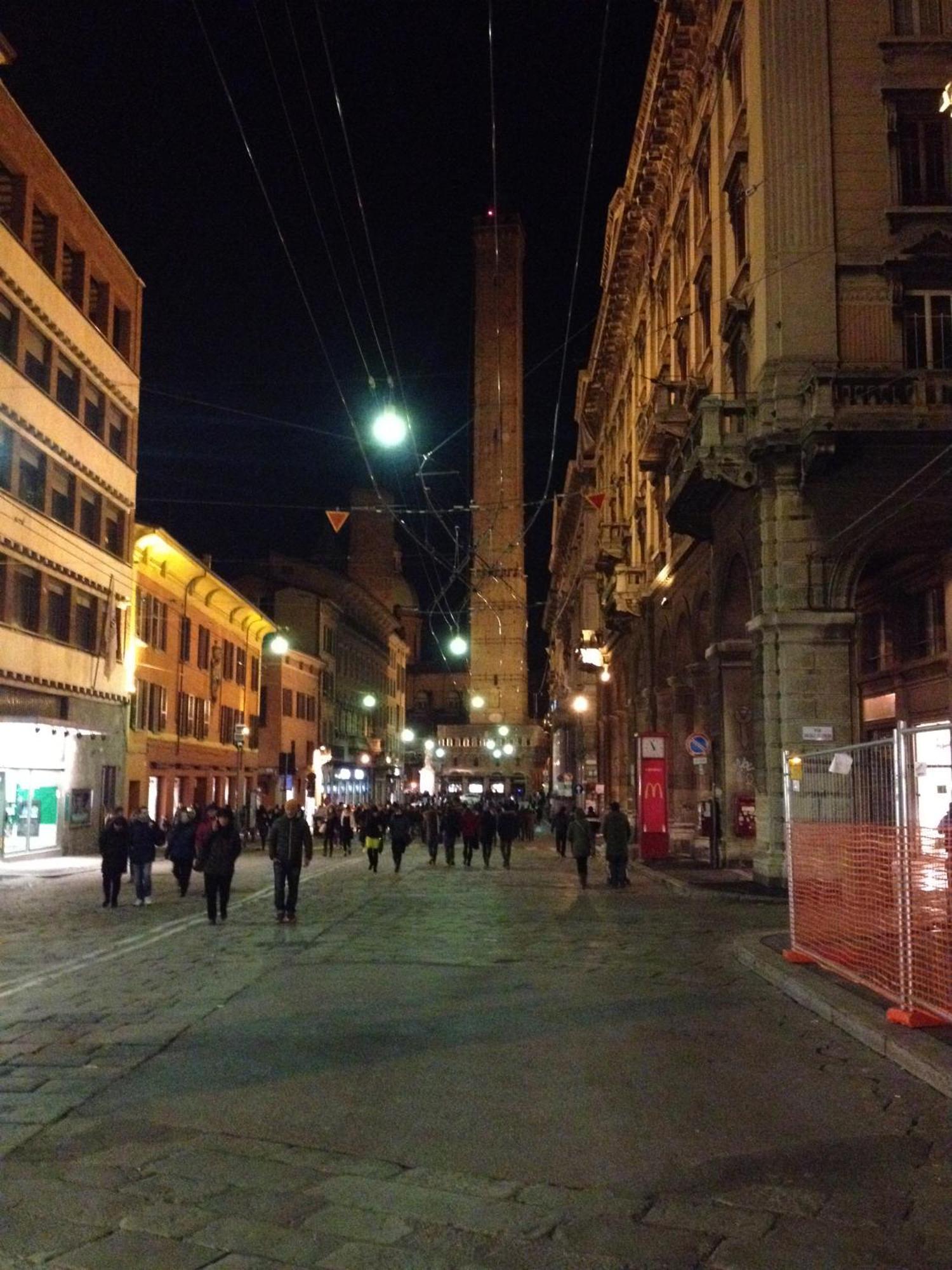 Alle Torri โบโลญญา ภายนอก รูปภาพ