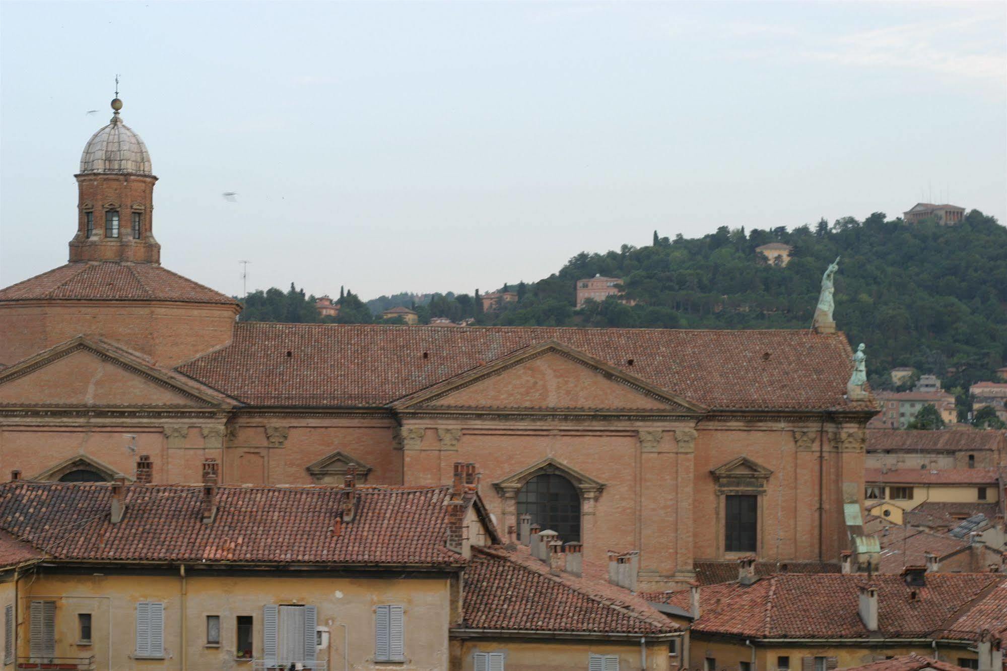 Alle Torri โบโลญญา ภายนอก รูปภาพ